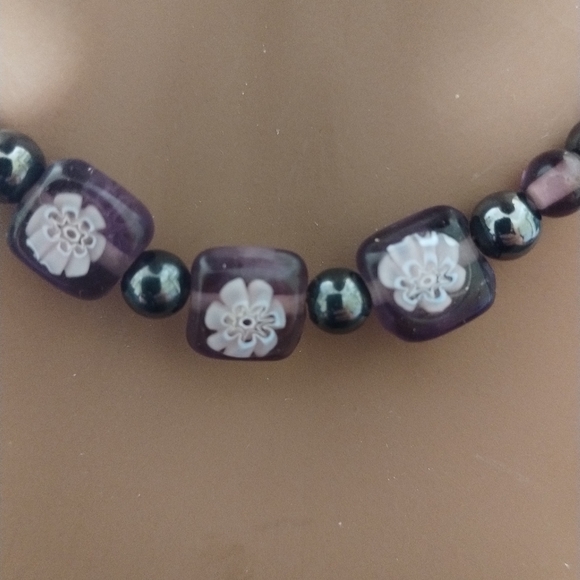 SALE: Elegant Pre-owned Purple Floral Inlay Beaded Necklace – Vintage Jewelry Co - Picture 6 of 6